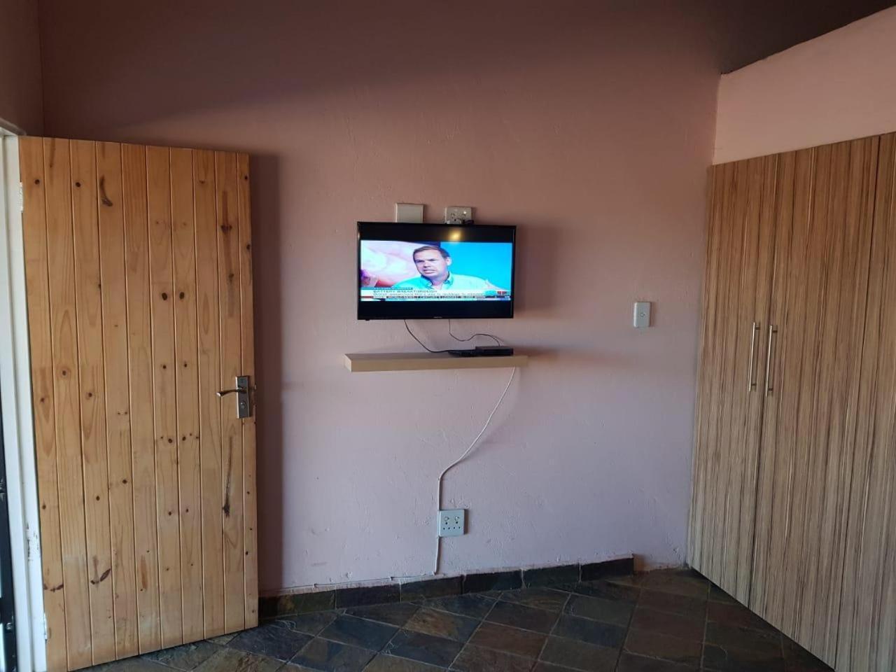 Lagai Roi Guesthouse Boshoek Habitación foto